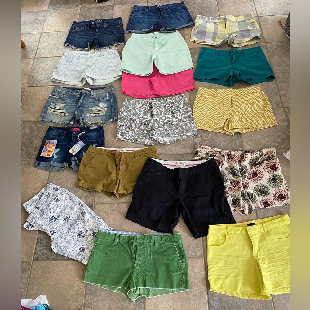Cute Shorts! American Eagle, Old Navy, Express, H&M, etc